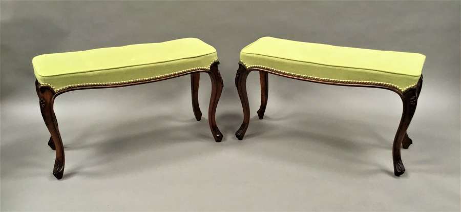 Mid C19th pair of walnut stools / window seats