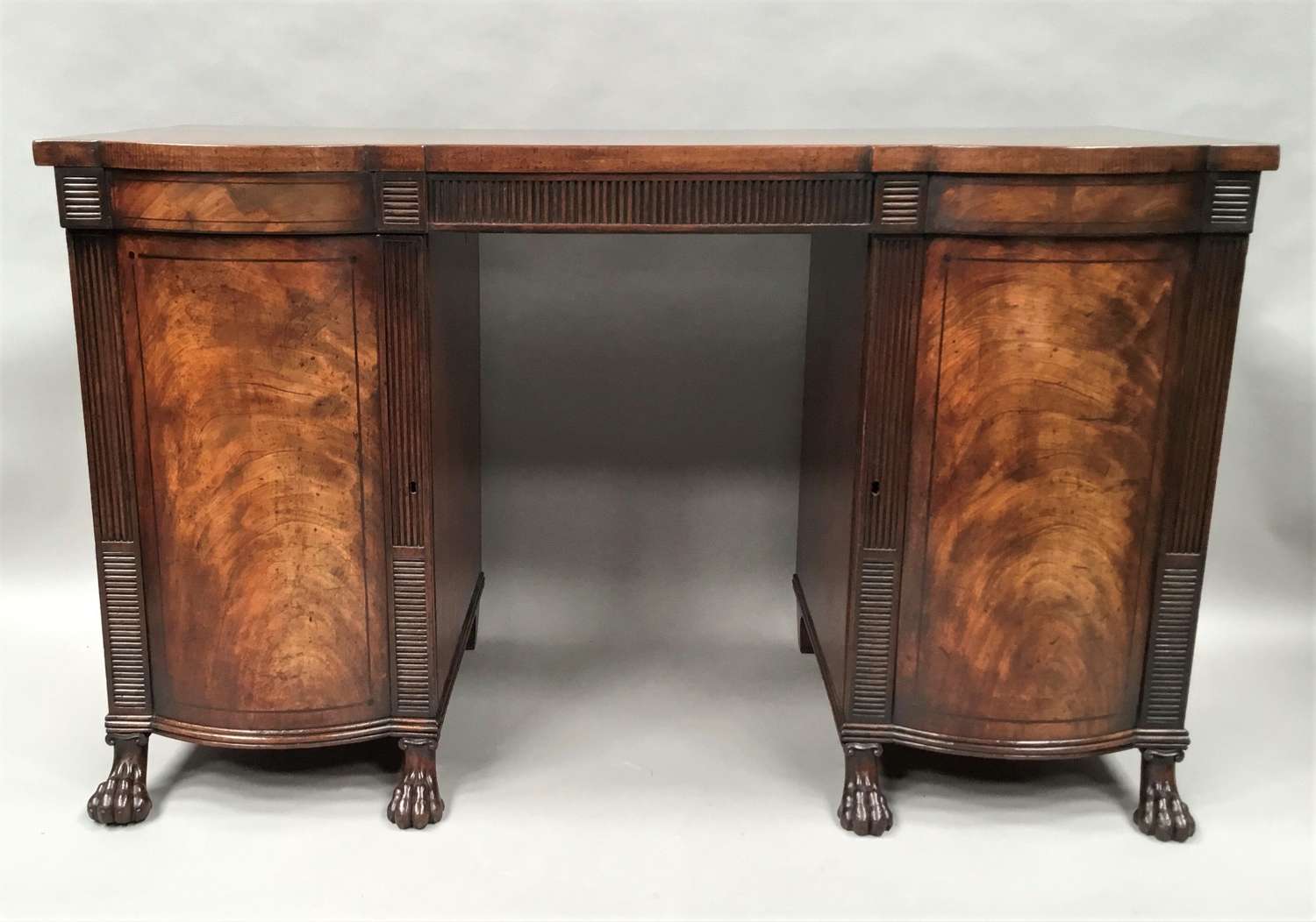 Regency mahogany sideboard / serving table