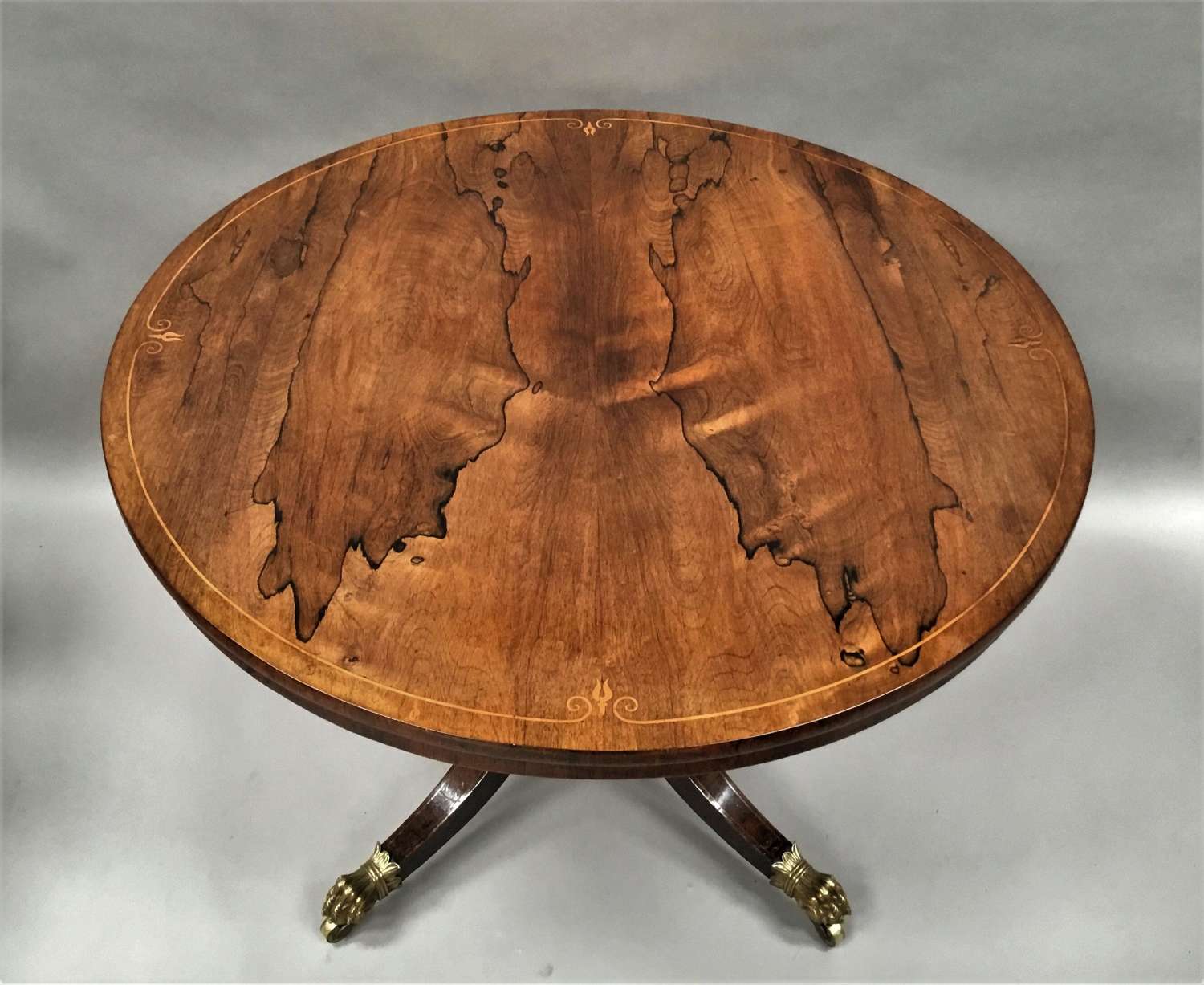 Regency rosewood circular centre table / breakfast table