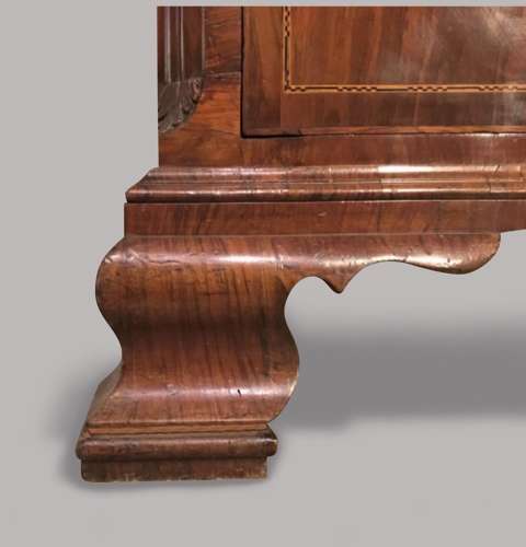 Georgian walnut chest on chest / tallboy