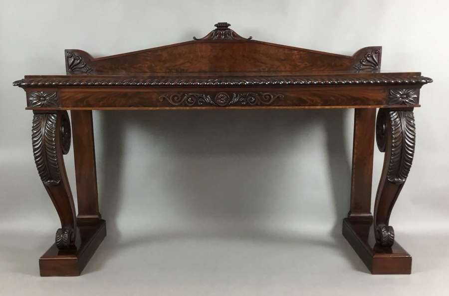 Regency mahogany side table / serving table