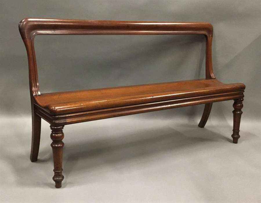 Good George IV mahogany hall bench / hall seat