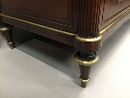 Late C18th Louis XVI neoclassical figured mahogany commode