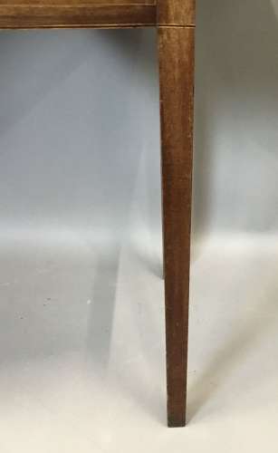 George III Hepplewhite mahogany dressing table / side table