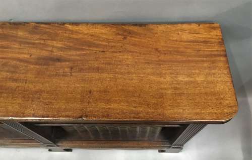 Handsome Regency 'Country House' mahogany open bookcase