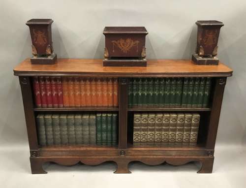Handsome Regency 'Country House' mahogany open bookcase