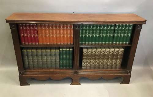Handsome Regency 'Country House' mahogany open bookcase