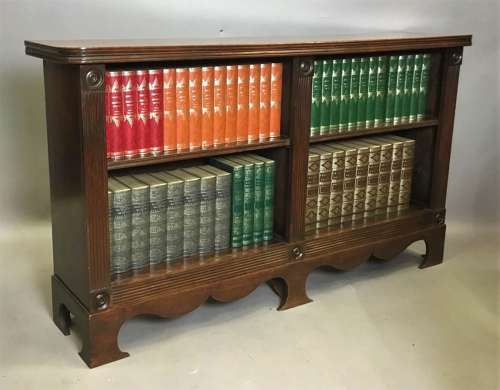 Handsome Regency 'Country House' mahogany open bookcase