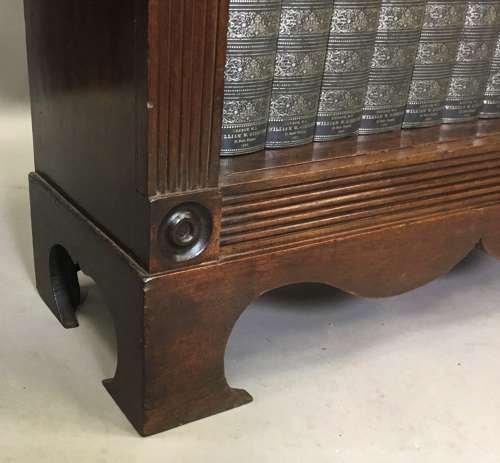Handsome Regency 'Country House' mahogany open bookcase