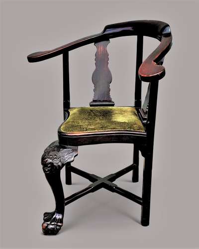 Exceptional C18th Chinese export hardwood corner armchair