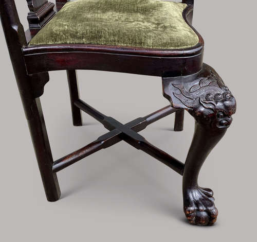 Exceptional C18th Chinese export hardwood corner armchair