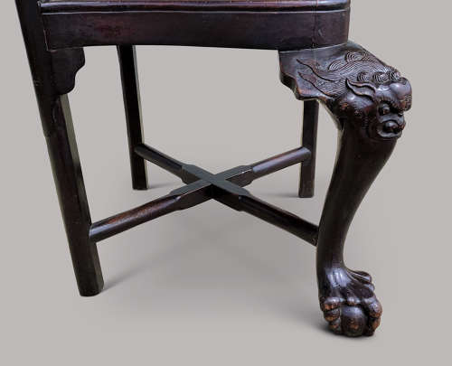 Exceptional C18th Chinese export hardwood corner armchair