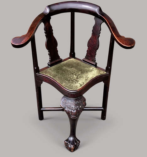 Exceptional C18th Chinese export hardwood corner armchair
