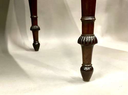 Stylish Regency mahogany and ebony side table / console table