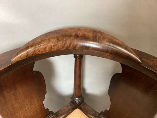 Exceptional George I walnut corner chair