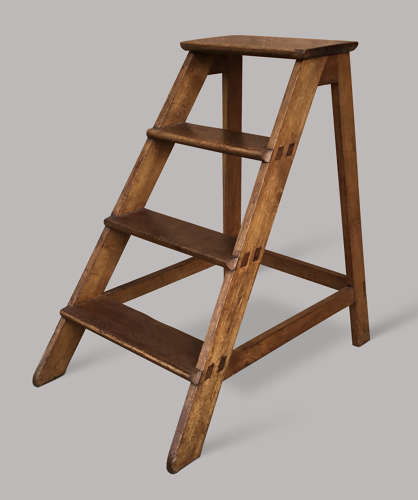 Good C19th set of oak library steps