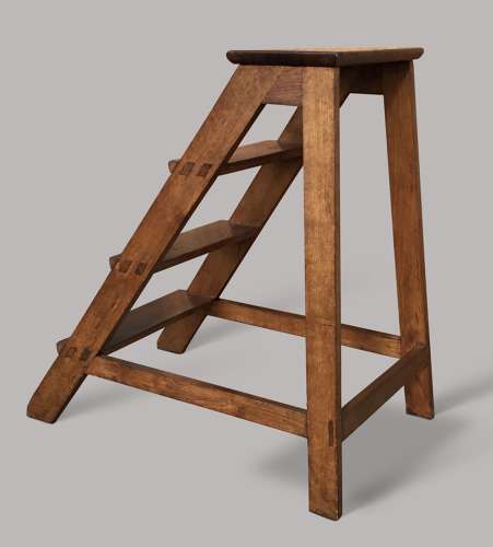 Good C19th set of oak library steps