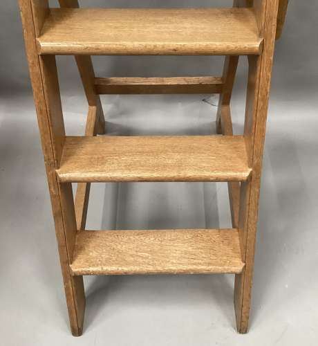 Good quality late C19th golden oak set of library steps