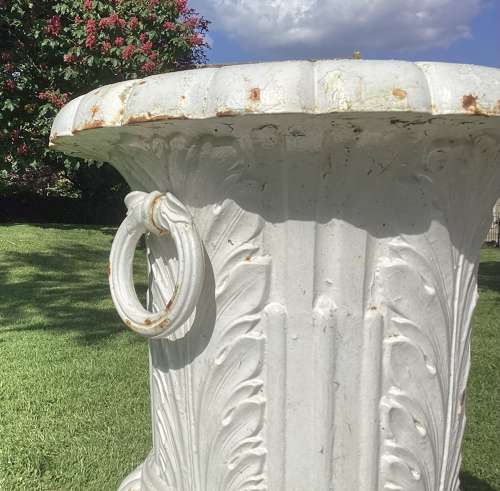 Good large C19th cast iron garden urn