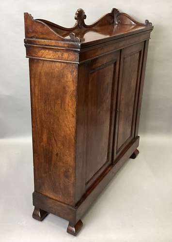 Good Regency pollard and burr oak side cabinet