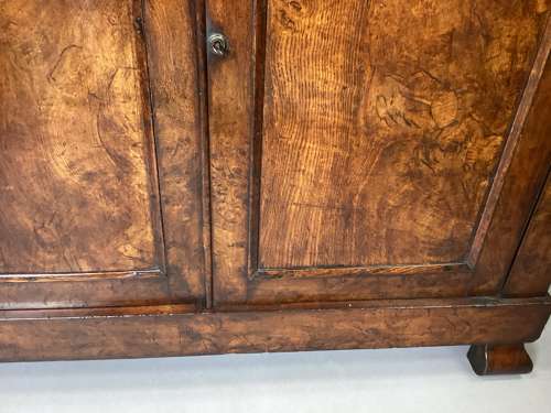 Good Regency pollard and burr oak side cabinet