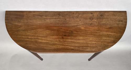 Elegant George III mahogany side table / console table