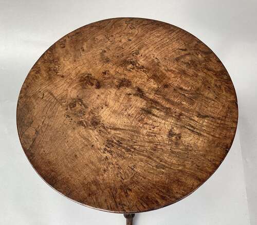 Charming Irish Georgian burr oak tripod wine table