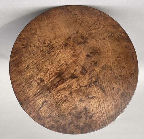 Charming Irish Georgian burr oak tripod wine table