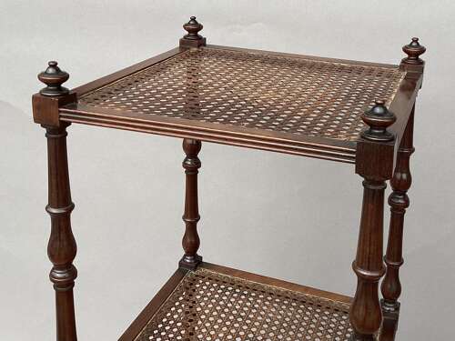 A fine Regency mahogany tapering form etagere / whatnot