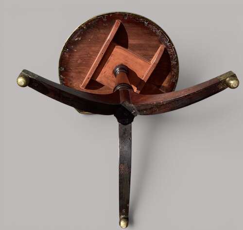 Good George III very unusual mahogany tripod occasional table