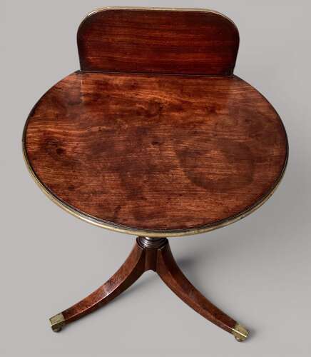 Good George III very unusual mahogany tripod occasional table